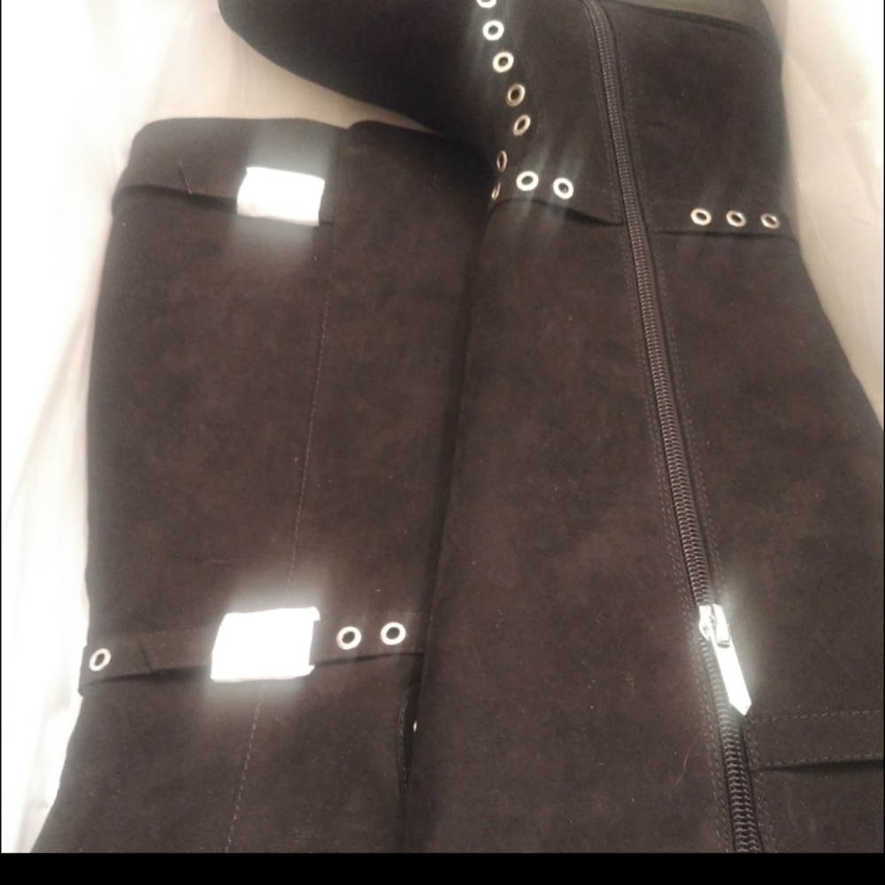 Sam Edelman Pia Grommet Girls Tall Boot. - Picture 2 of 5